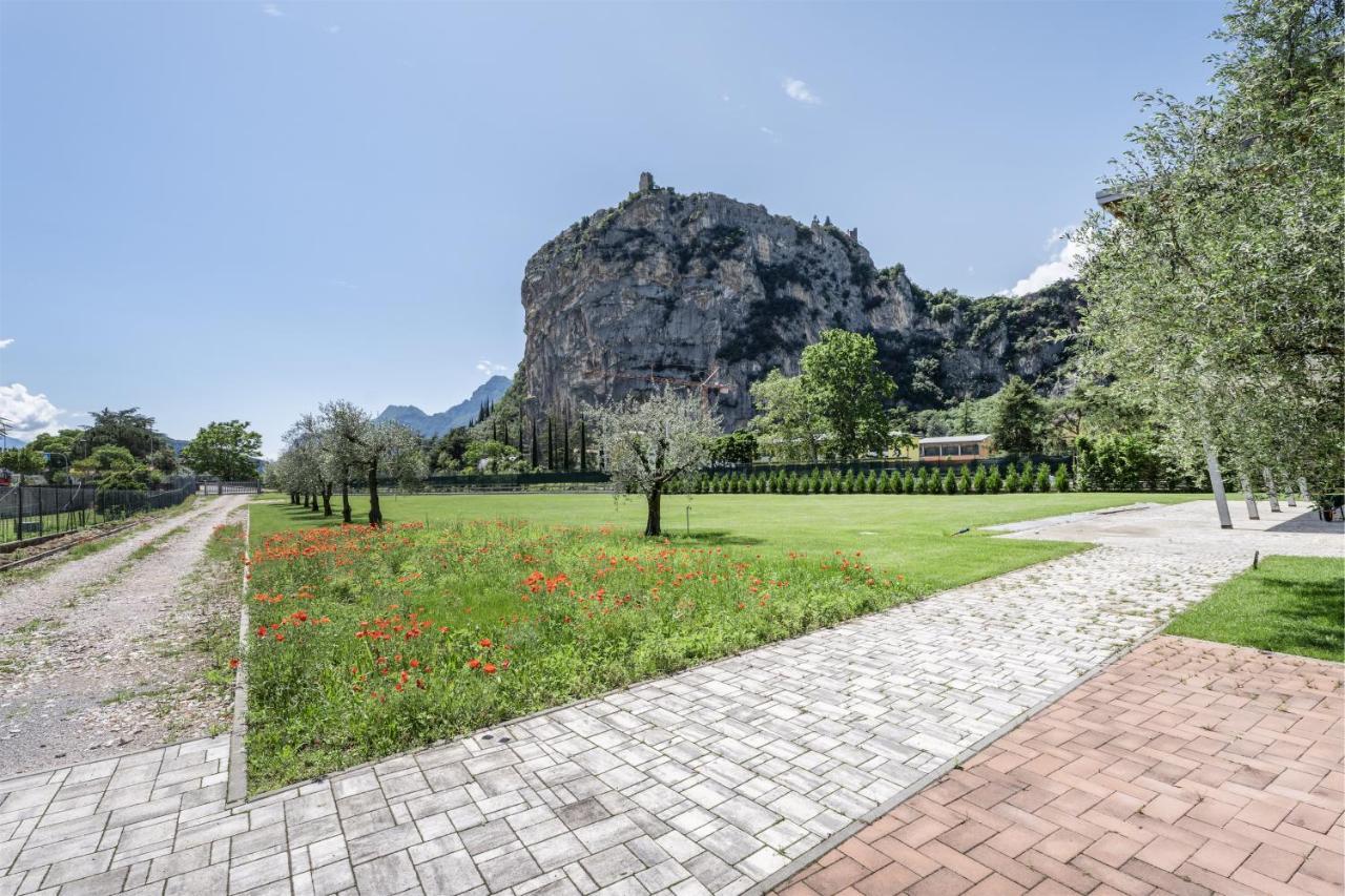 Casa Flavia, Mountains & River Arco Exterior photo